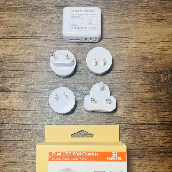 Dual USB Wall Charger Universal Travel Adapter EU / UK / US/ AU with 2 USB Port - Picture 1 of 4